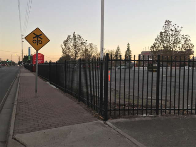 Tubular-Fencing-5s