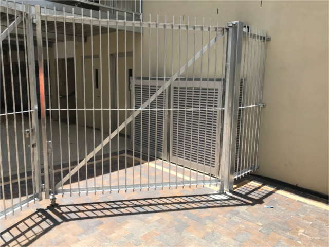 Bi-fold Tubular Gate